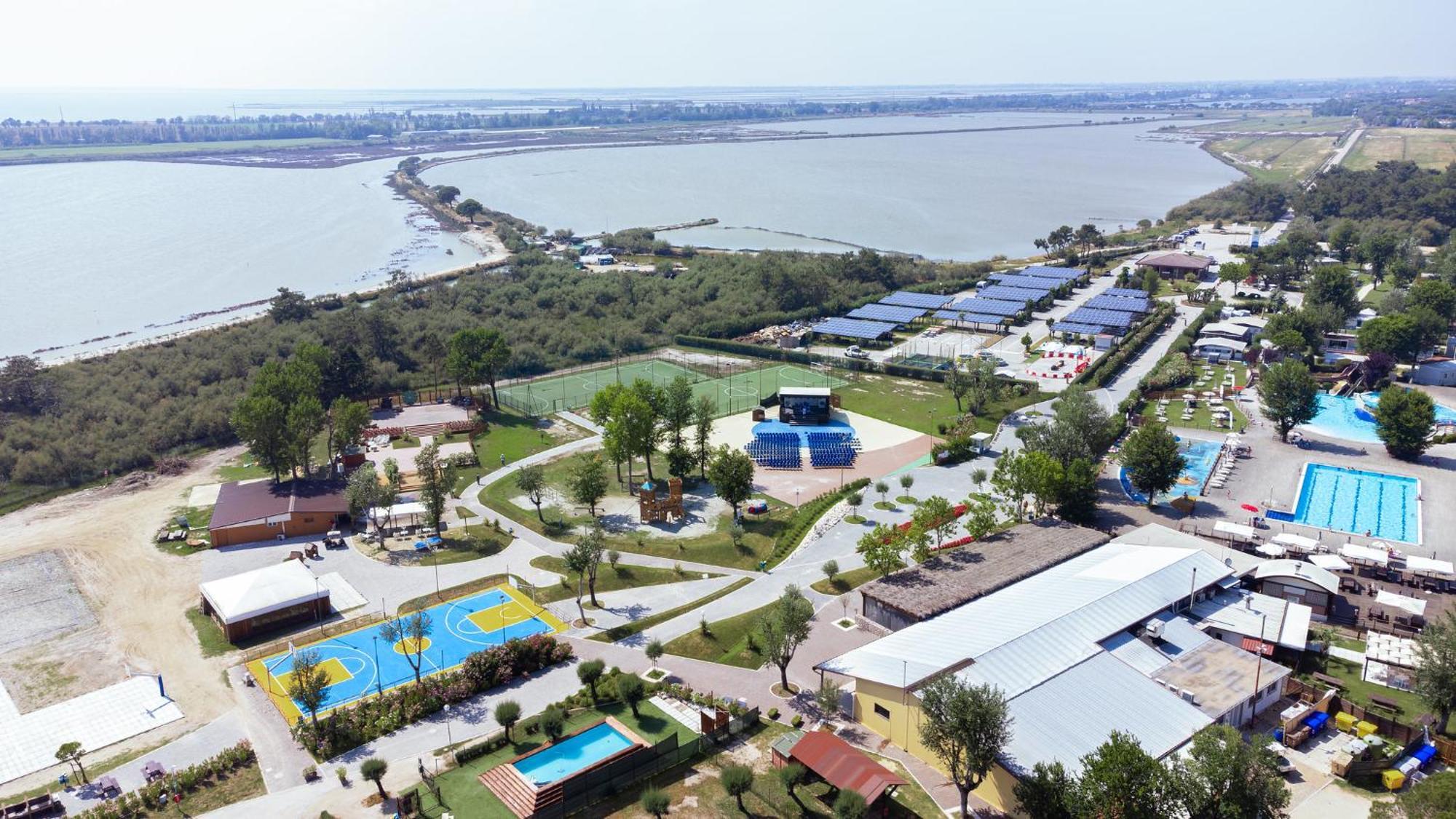 Club Del Sole Spina Family Collection Hotell Lido di Spina Exteriör bild