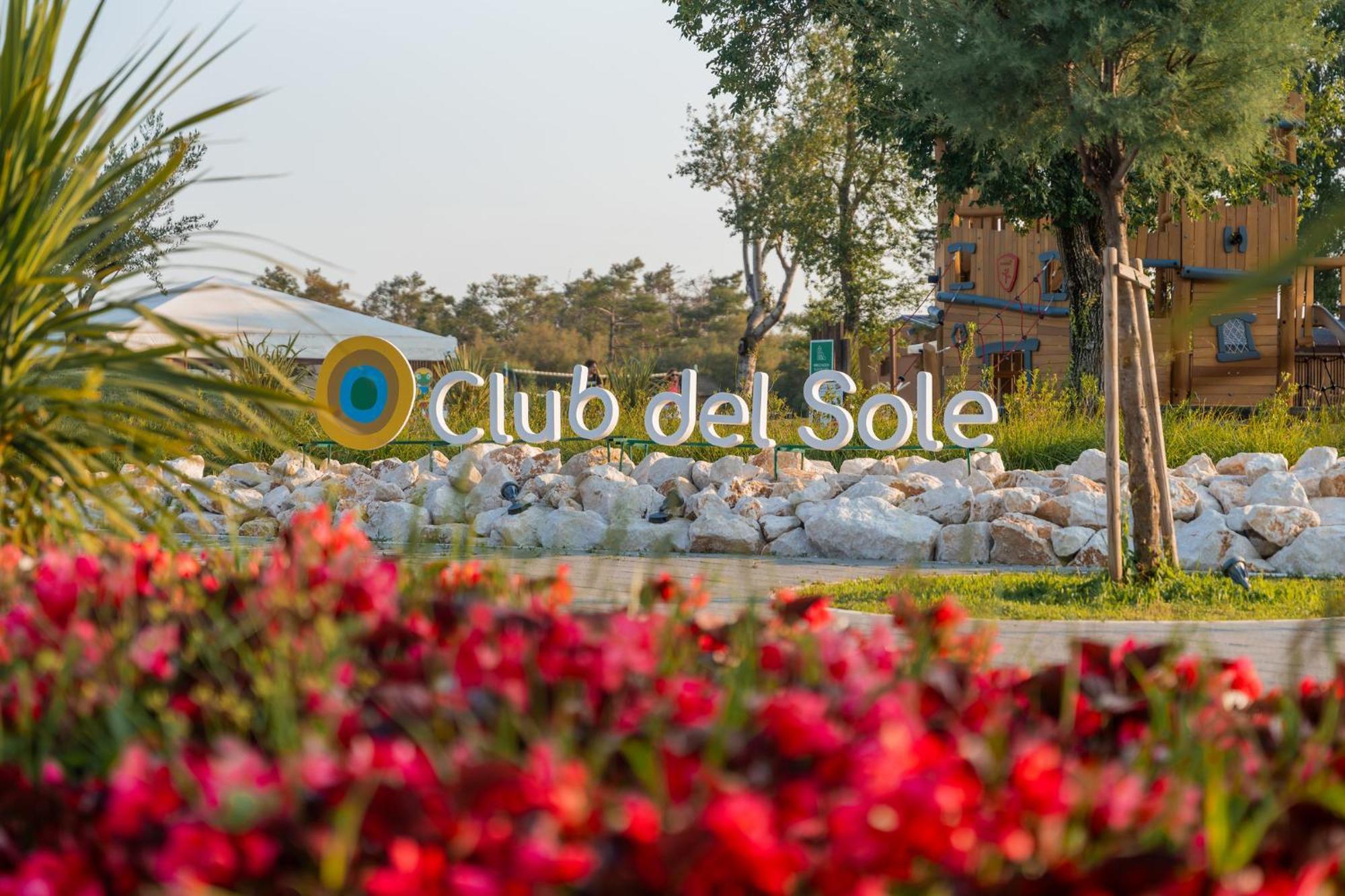 Club Del Sole Spina Family Collection Hotell Lido di Spina Exteriör bild